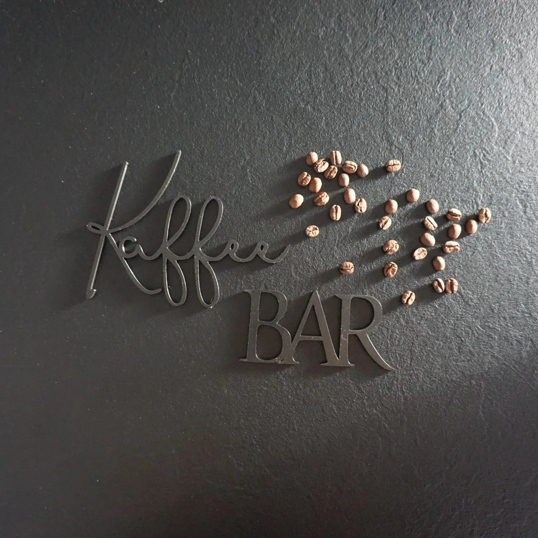 „Kaffee Bar“ – Schriftzug Deko für Küche, Café & Bar. - MelMadeStudio