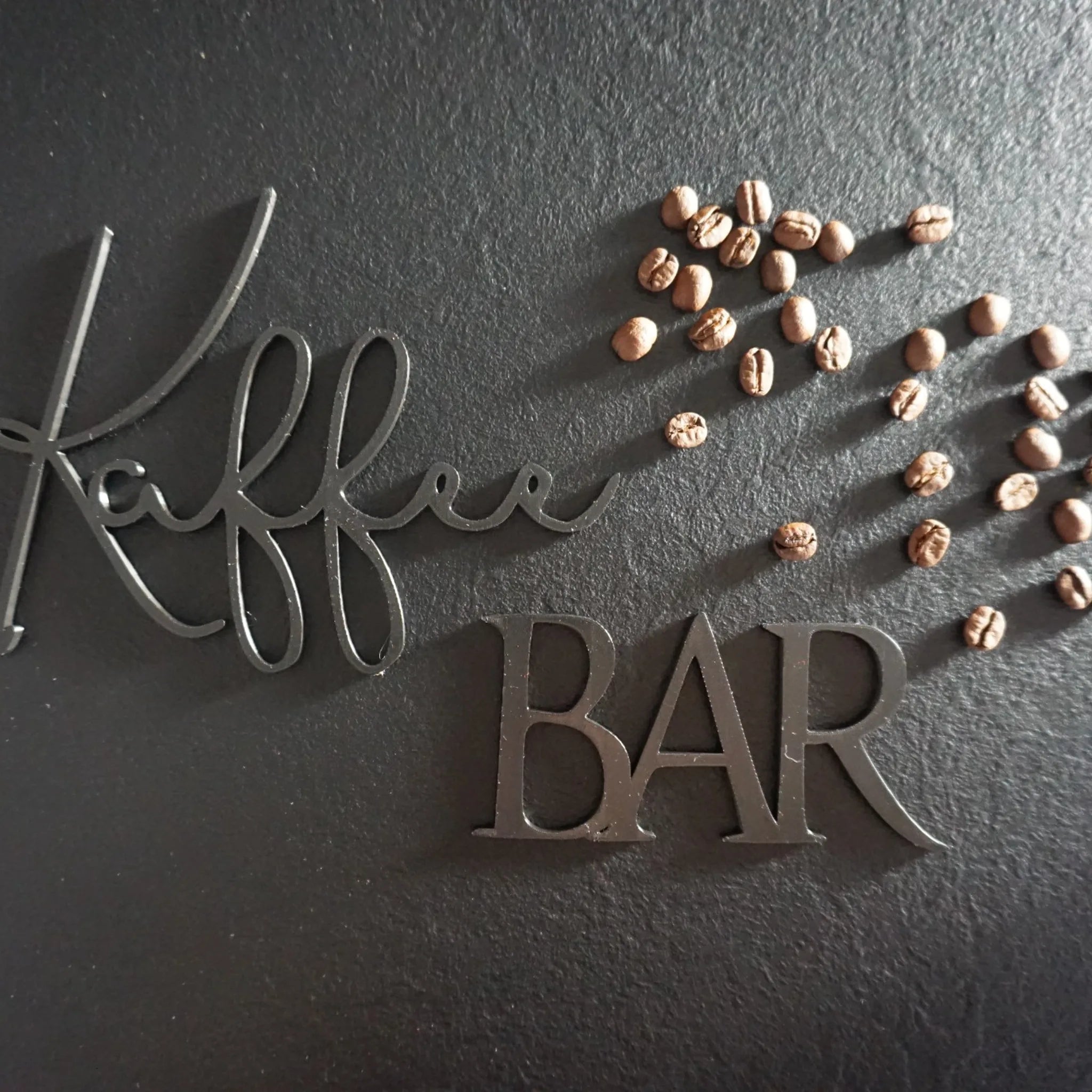 „Kaffee Bar“ – Schriftzug Deko für Küche, Café & Bar. - MelMadeStudio